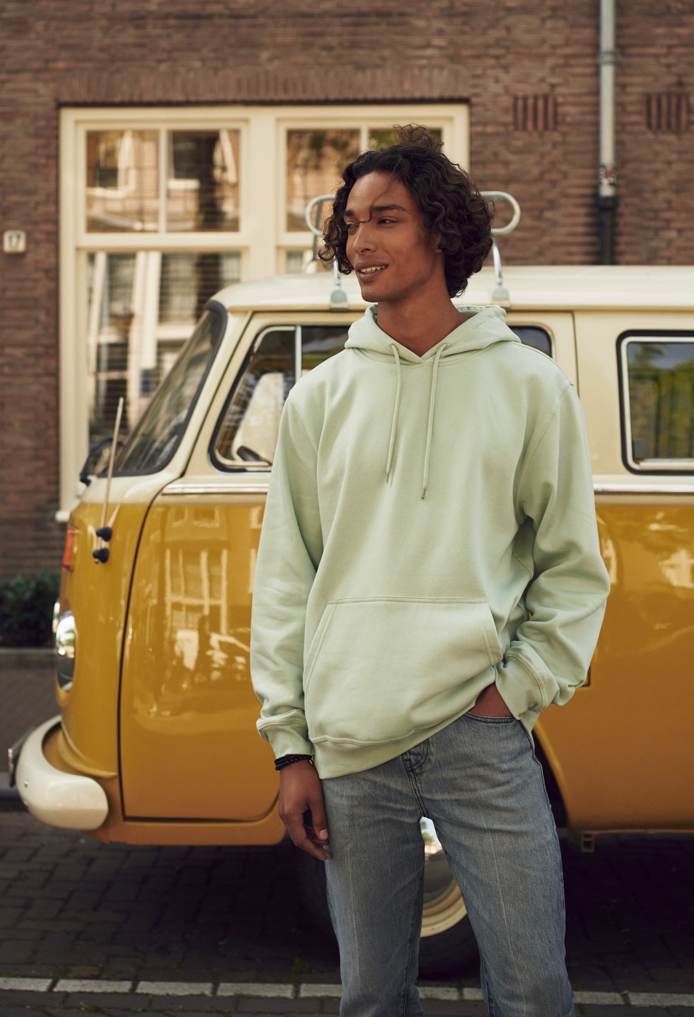 Clique Miami Hoody hettegenser i bruk